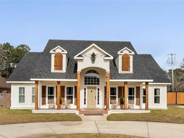 5710 Spring Landing Dr, Theodore, AL 36582