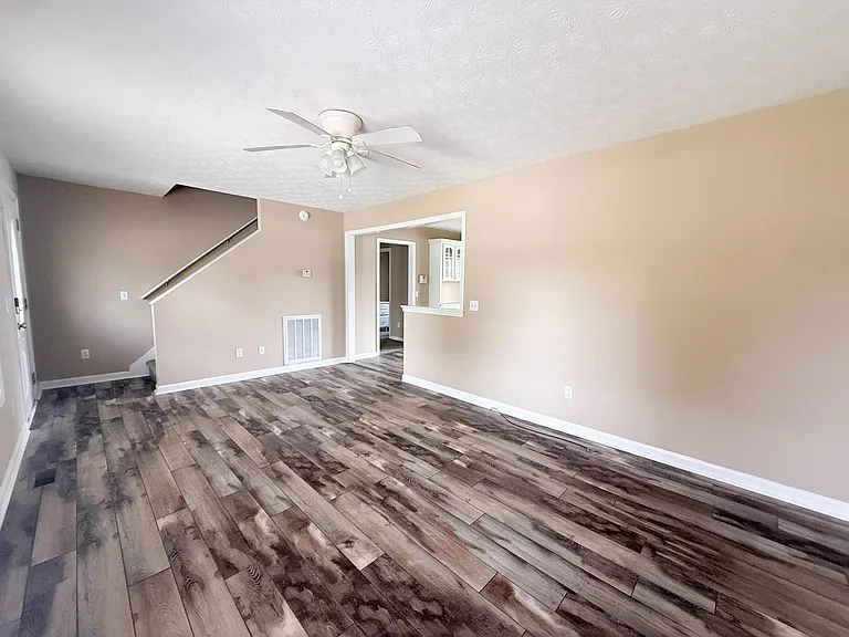 1301 Fisk Rd — Photo 4