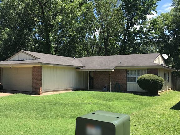2nd image of 4056 Hitchcock St