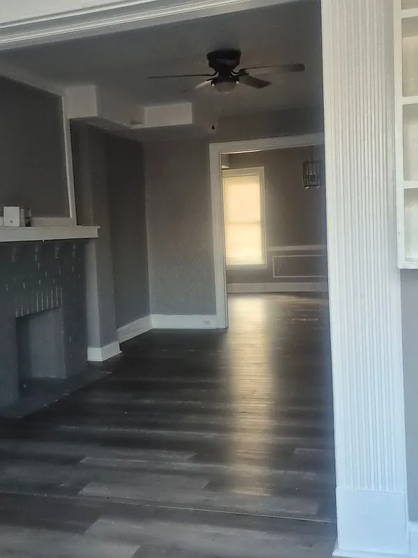 3 bed, 1.0 bath, 1320 sqft, $1,990 — Photo 2