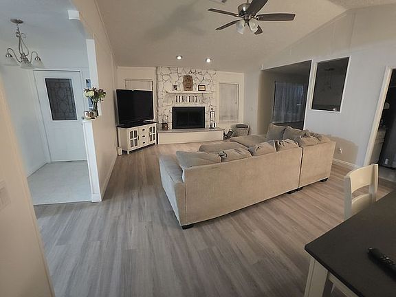 2nd image of 120 Fox Ridge Rd