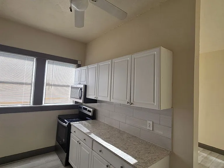 1212 E 25th Ave #C — Photo 21