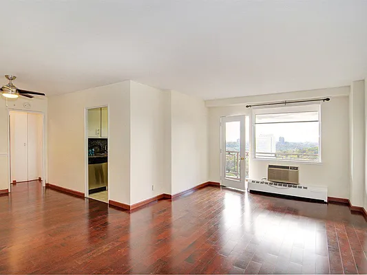 Sold by Robert E. Hill  | media 33