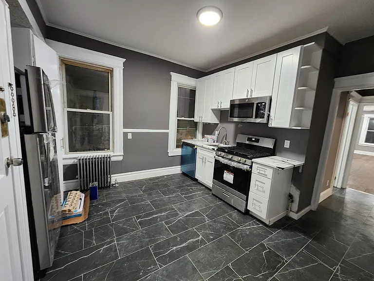 22 Davis Ave #1 — Photo 7