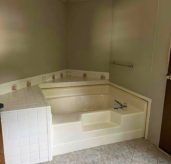 268 S Seymour Dr NW — Photo 7