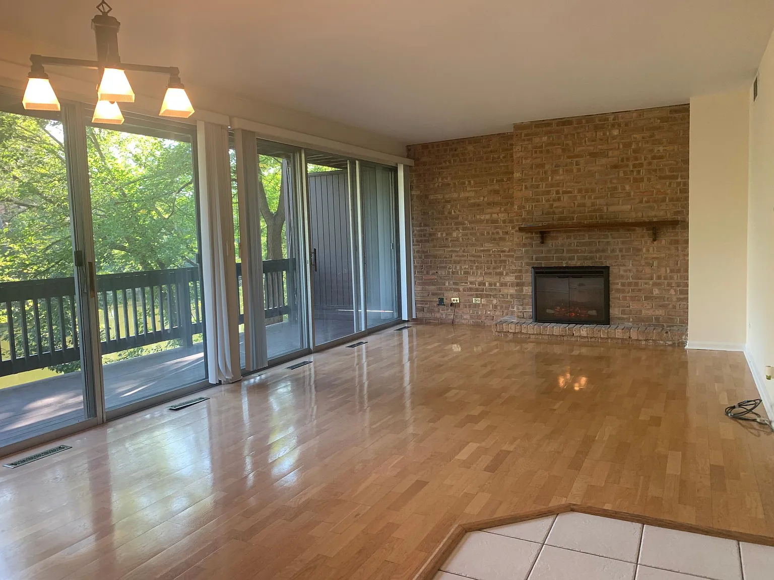 5532 E Lake Dr — Photo 2