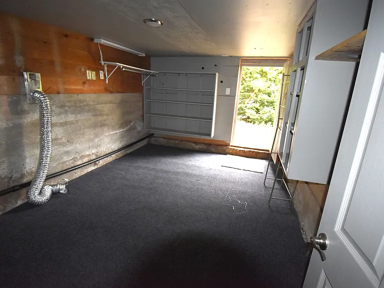 157 Holloway Hts — Photo 26
