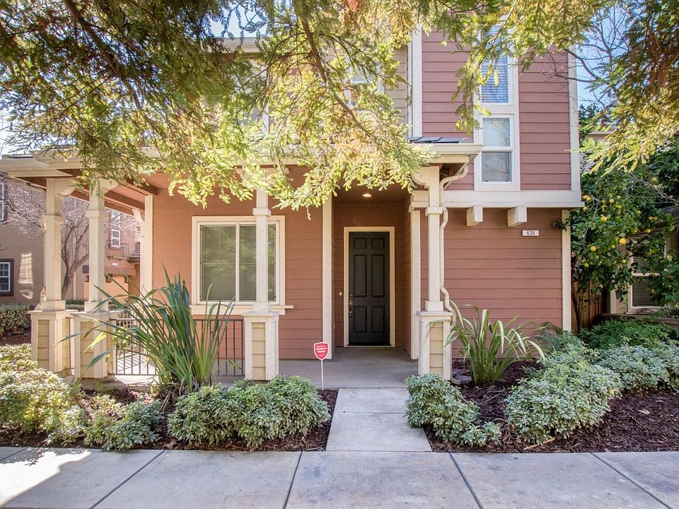 1st image of 636 Valley Oak Ter