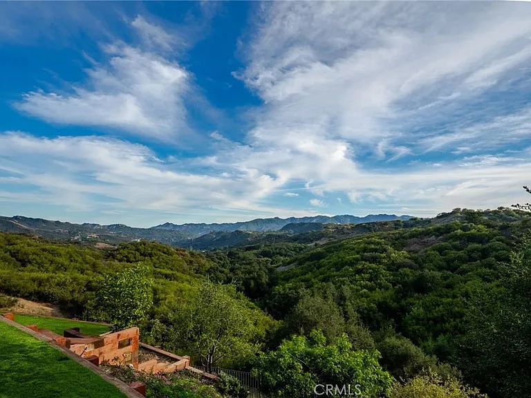 21004 Mendenhall Ct — Photo 69