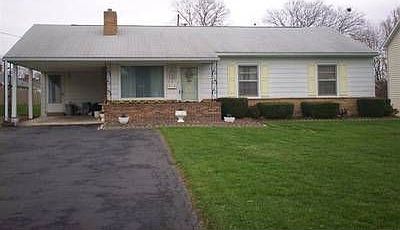 1st image of 604 E Wilson Blvd