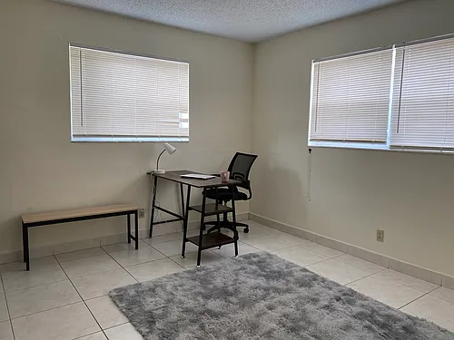 5270 SW 90th Way #1 Photo 1