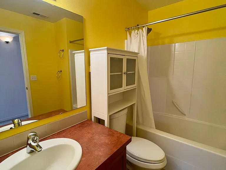 7542 Traditions Ave NE — Photo 19
