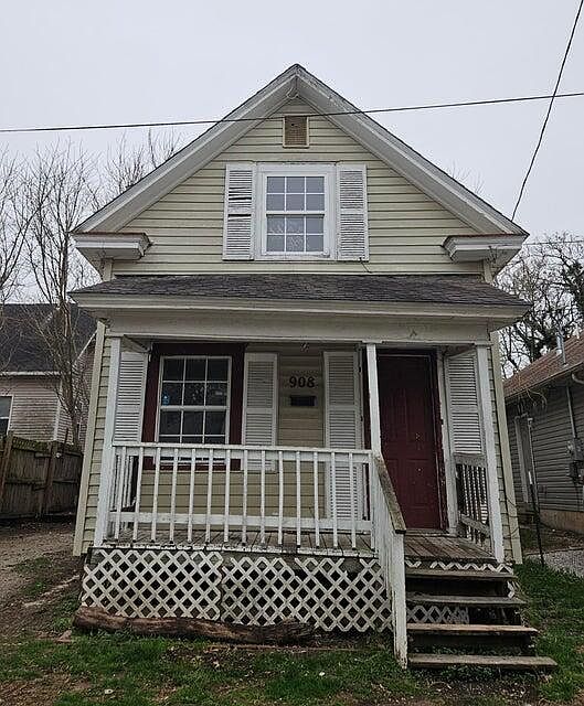 1st image of 908 W Harrison Street