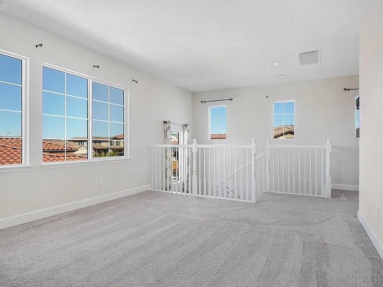 Pinnacle View Way — Photo 7