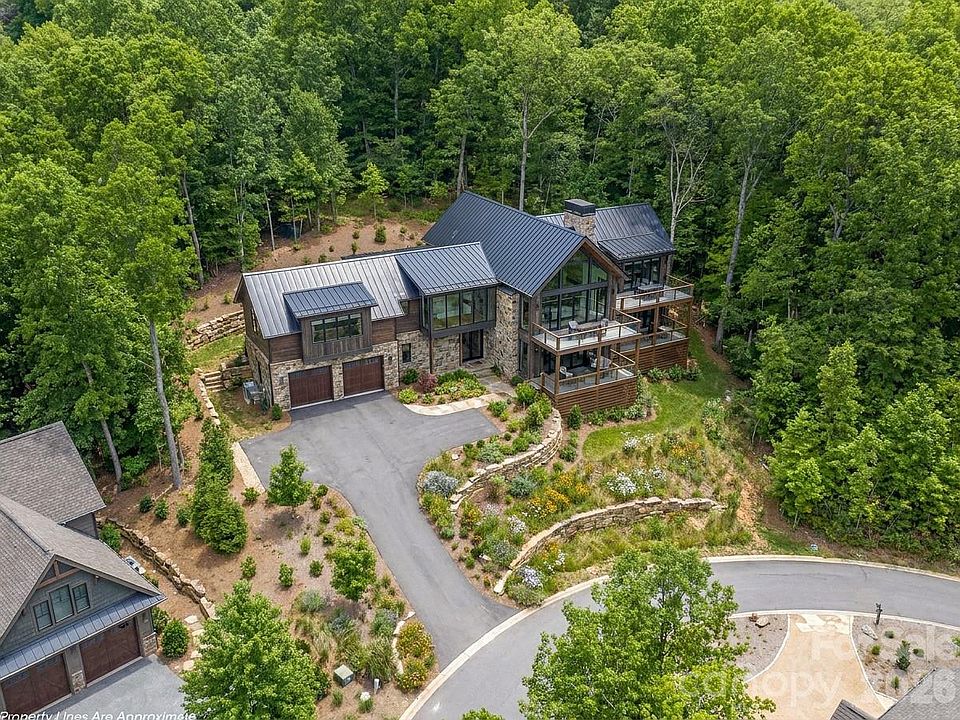 1st image of 11 Crockett Ridge Rd