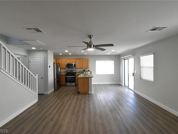 3rd image of 10433 Armand Ave