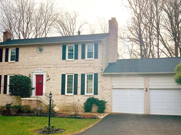 1360 Snow Meadow Ln, Mc Lean, VA 22102