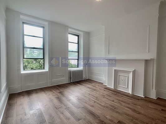 1st image of 516 E 84th St #55
