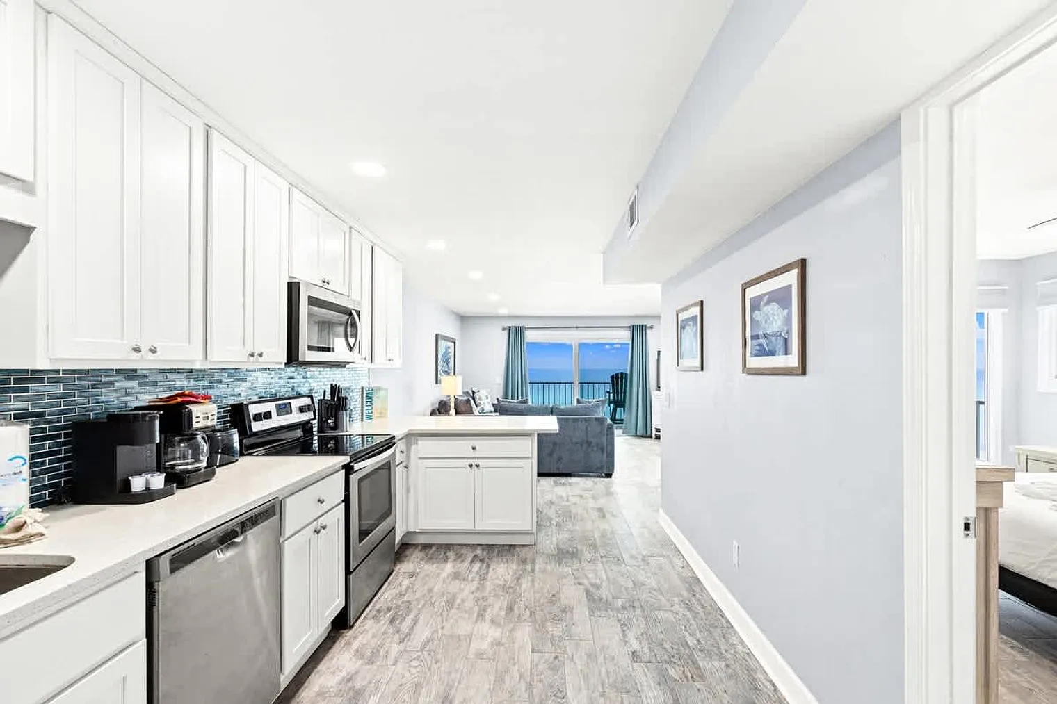 2 bed, 2.0 bath, 979 sqft, $2,239 — Photo 4