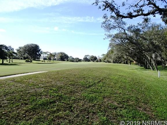 4th image of 682 Saint Andrews Cir