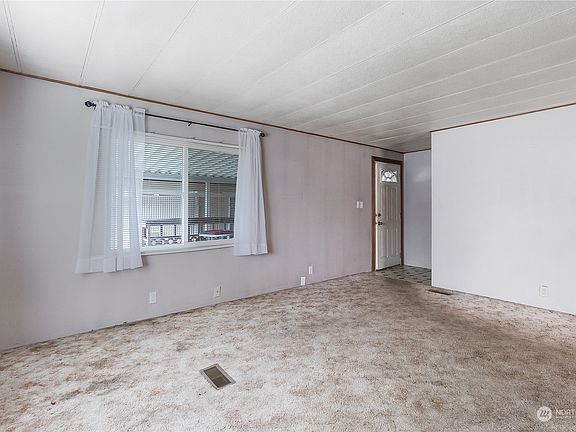 4th image of 8702 143 Avenue Ct E #29