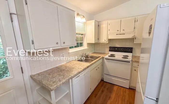 5230 Old Trl — Photo 4