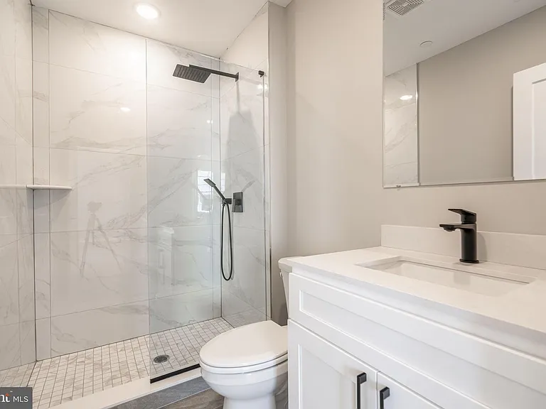 713 S Mildred St #4B — Photo 10