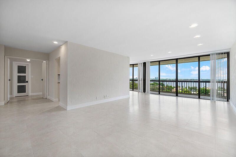 1st image of 1900 Consulate Place #1002