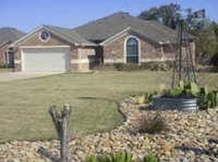 306 Wintergreen Ct, Weatherford, TX 76085
