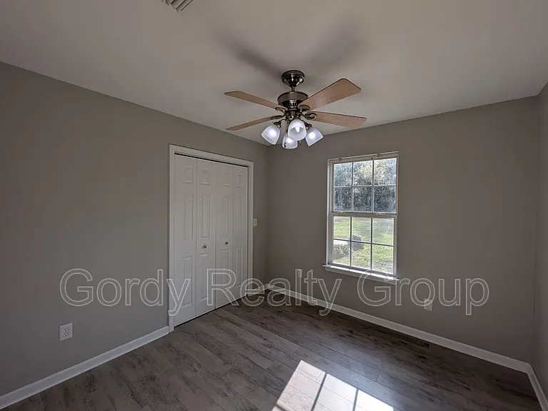 5579 Willis Rd — Photo 4