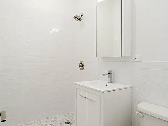 5th image of 44 Grand St #4