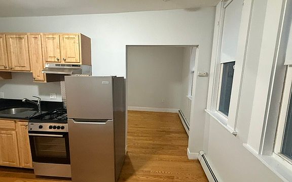 2nd image of 232 Cambridge St APT 3