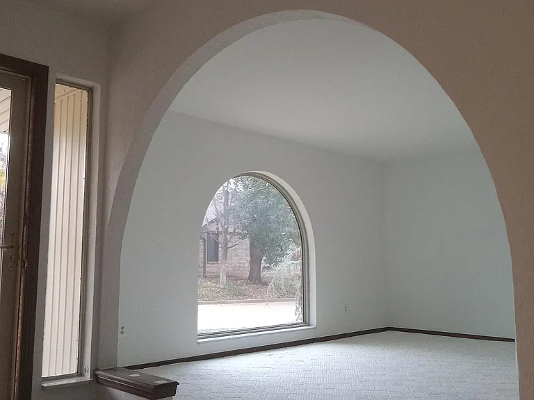 2nd living area or formal dining room
