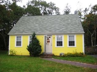 35 Erin Ln, Hyannis, MA 02601