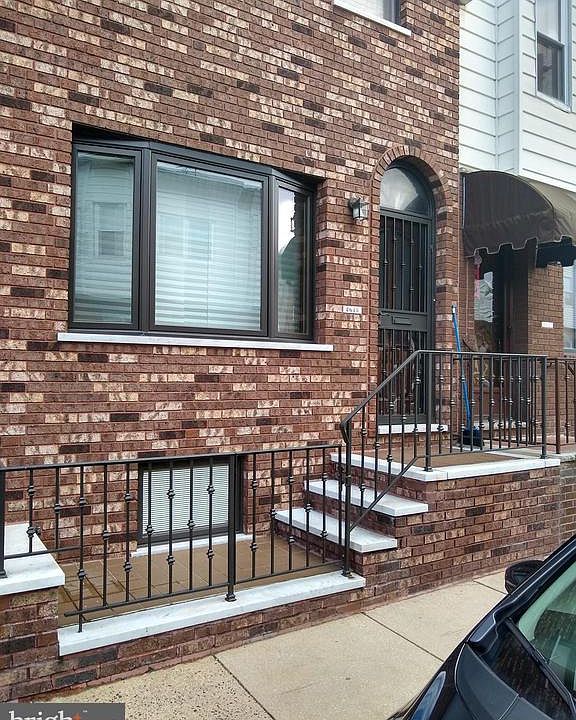 1st image of 2613 S Iseminger St