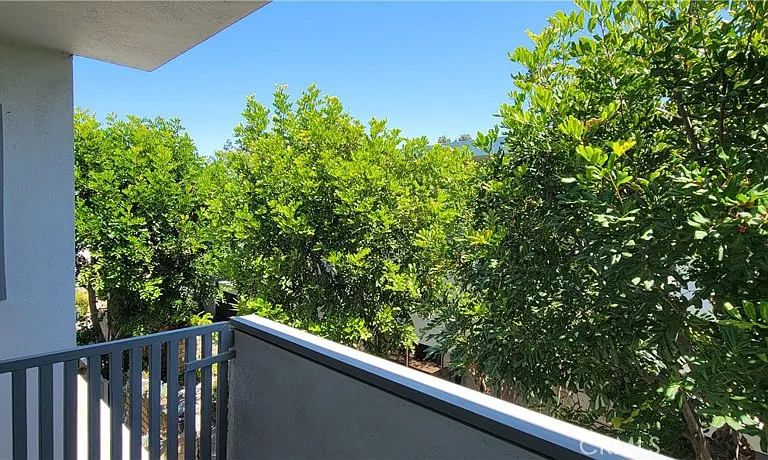 4279 W Sarah St — Photo 23