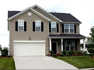 1120 Chalk Hill Ln, Charlotte, NC 28214