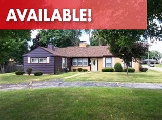 3238 Louise St, Rockford, IL 61103