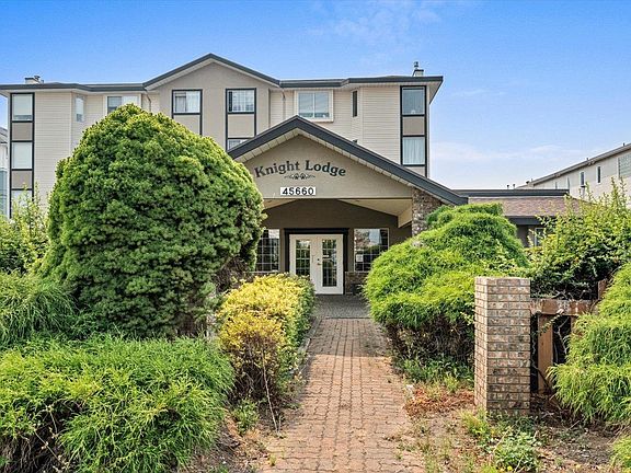 2nd image of 45660 Knight Rd #203