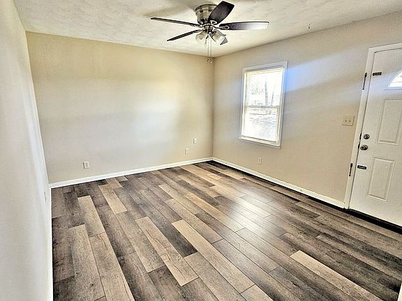 5th image of 406 Clearview St SW