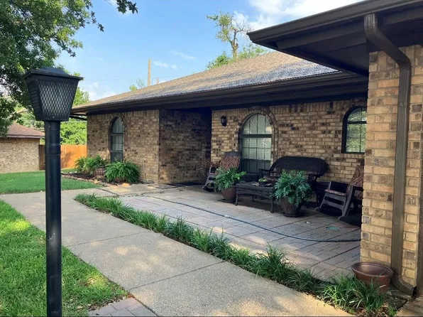 3913 Misty Meadow Dr, Fort Worth, TX 76133