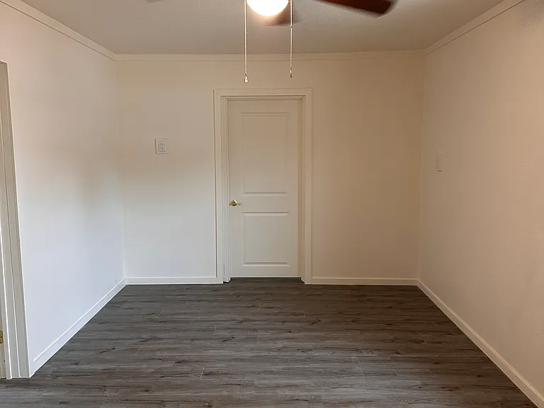 Alvin Apartments — Photo 5