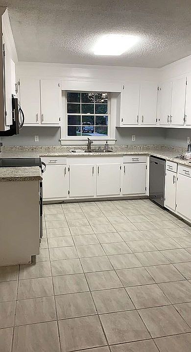 1st image of 201 Dellwood Dr