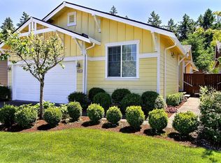 8301 Bainbridge Loop NE, Lacey, WA 98516