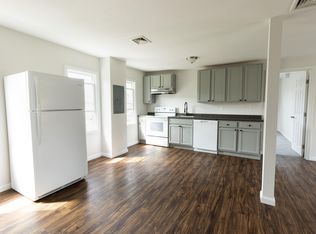 424 N Main St FLOOR 2, Manchester, CT 06042