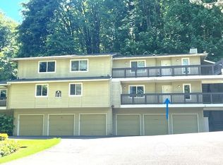 515 Newport Way NW APT A5, Issaquah, WA 98027
