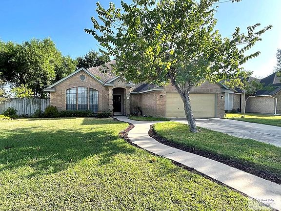 3rd image of 896 Plantation Dr
