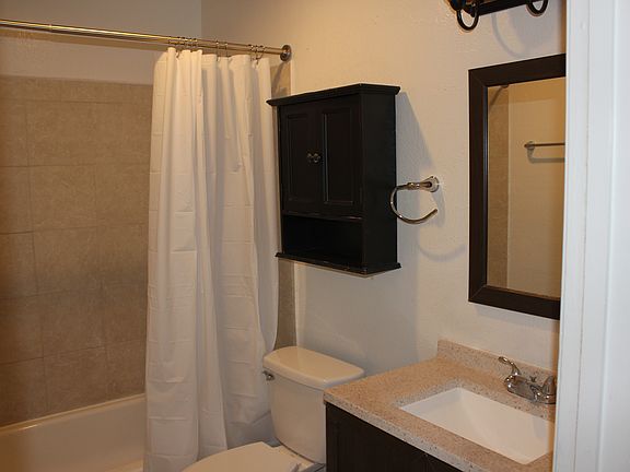 5th image of 12505 Hardin Ct NE APT C