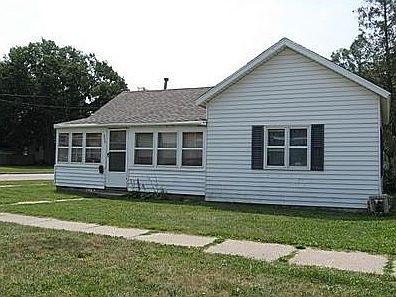 1st image of 322 E South St