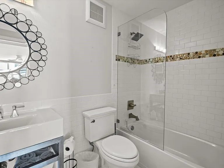 1890 S Ocean Dr #Penthouse 4 — Photo 21